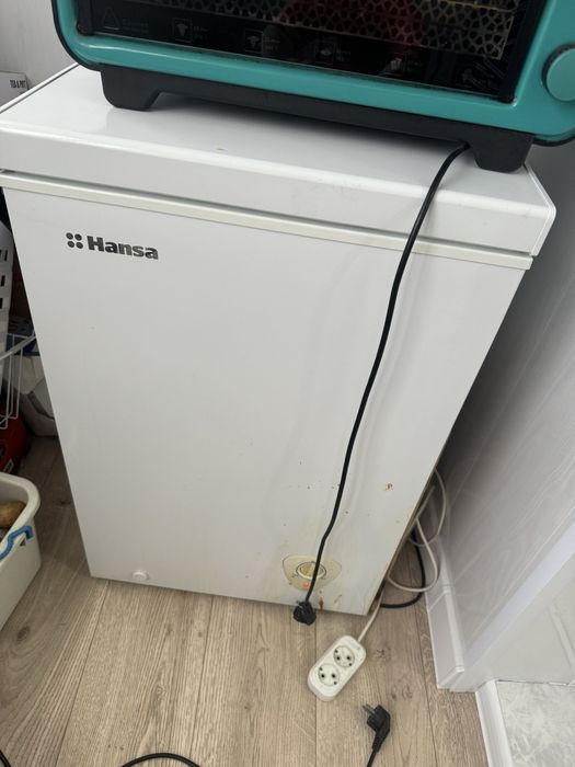 Продам Морозильник Hansa