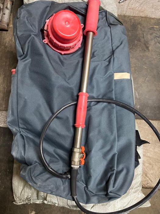 Ранцевый огнетушитель