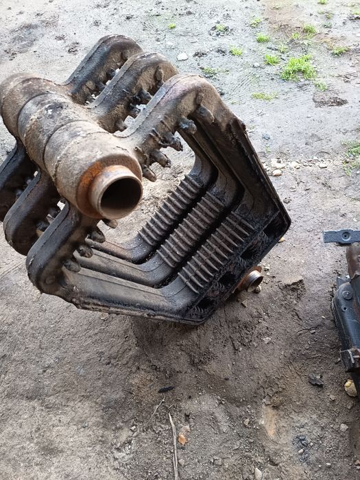 Elemenți intermediari