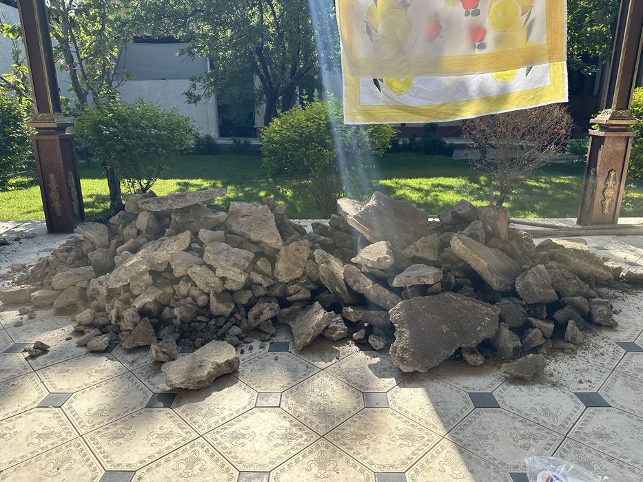 Beton qoldiqlari tekinga