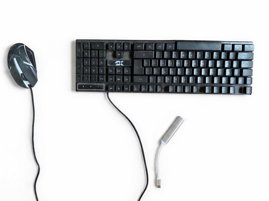 Клав можно подключить на телефону