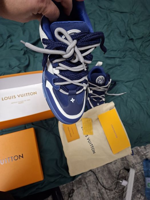 Adidasi  louis vuitton