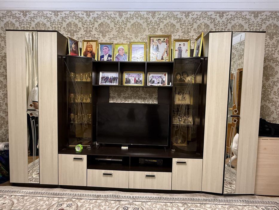 Продам стенку в идеальном состоянии