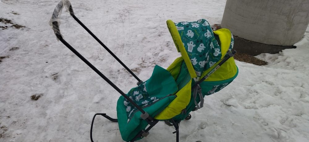 Продам детские санки.