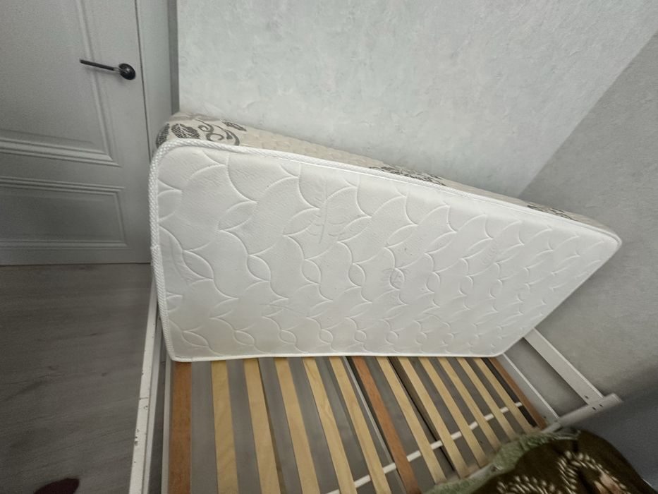 Отдам даром детскую кровать