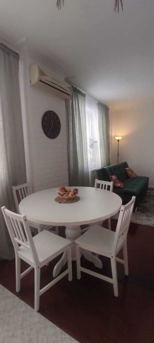 Круглые столы разных размеров новые