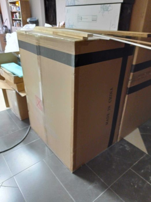 Кашони за багаж или стоки , големи 4бр ш/д/в 88/116/65 и 75см