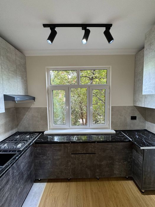 ^3в4/2/4 Евроремонт Чиланзар 18 квартал ПАРЛАМЕНТ Продаётся квартира