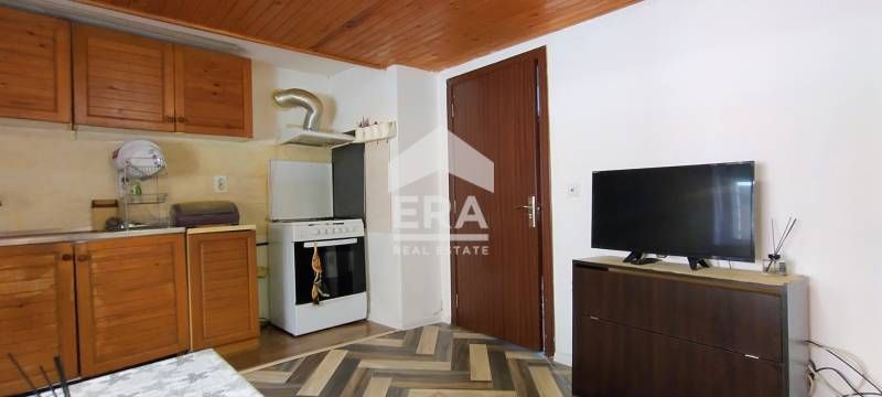 Дава се под наем Етаж от къща в Кърджали, Център - 77 кв.м за 205 € - Снимка #4