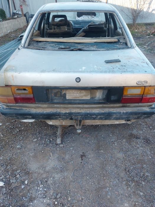 Продам машину на запчасти