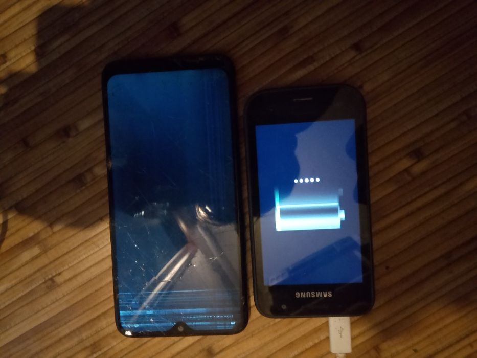 Продам телефоны 2