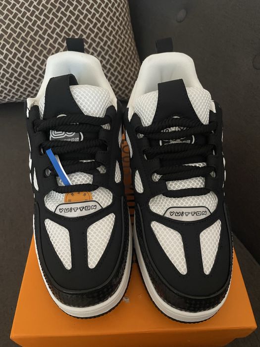 LV Black & White (43)