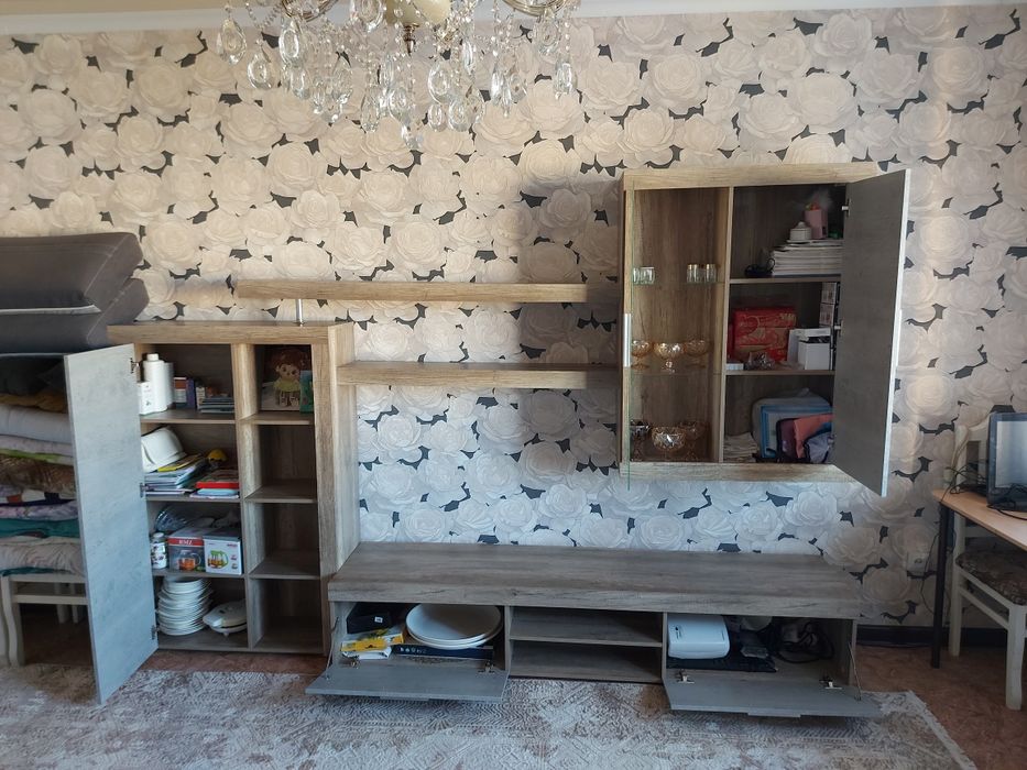 Стенка гостинный