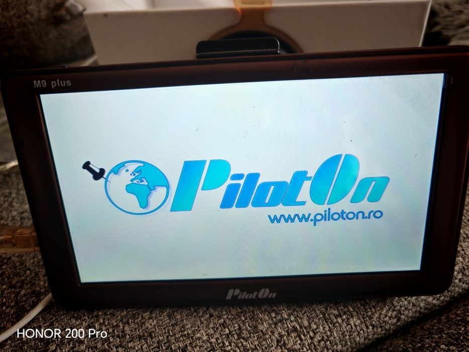 Vând GPS Piloton M9+