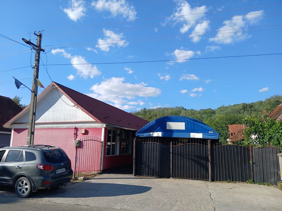 De vanzare magazin-bar/casa de locuit