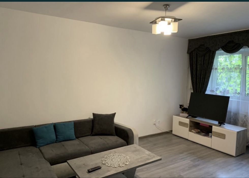 Apartament mobilat