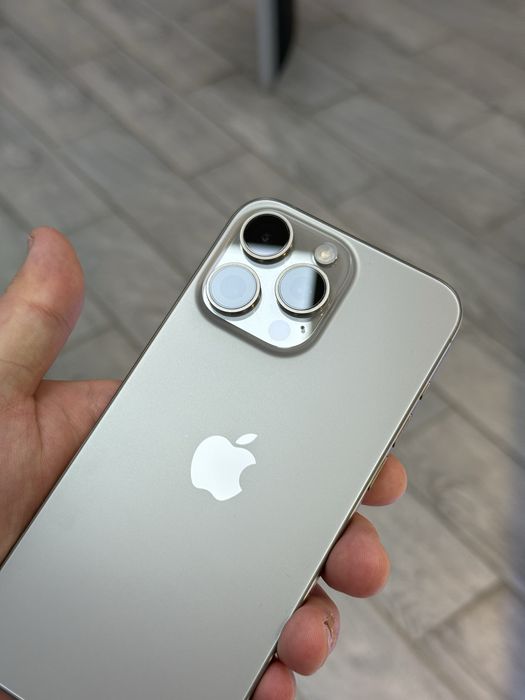 iPhone 15 Pro Max - в идеальном состояние