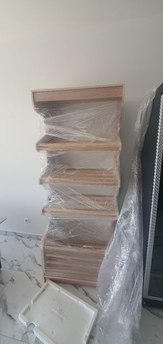 Халадилник и стилаж