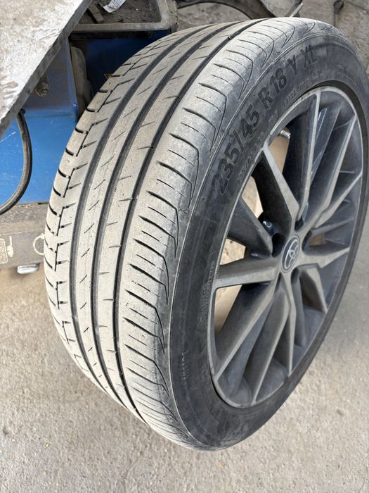 Летние шины 235/45/18