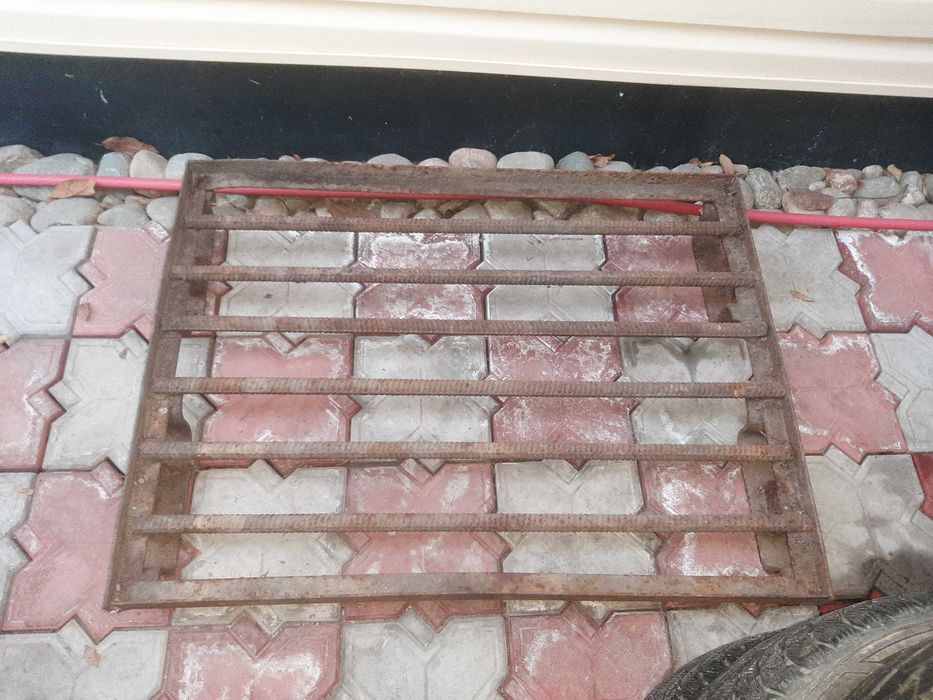 Поддон, палета железная