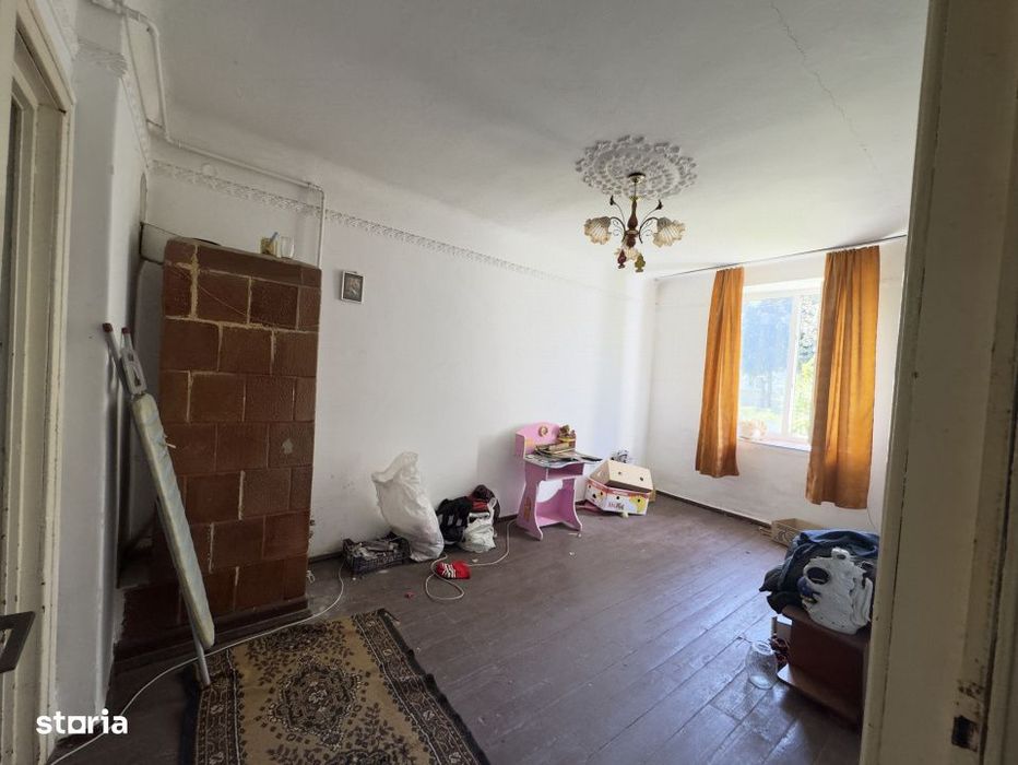 Apartament cu 2 camere in Lucacesti de Moinesti - de vanzare