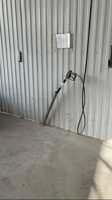 Продаеться мойка аппарат в хорошом состояние