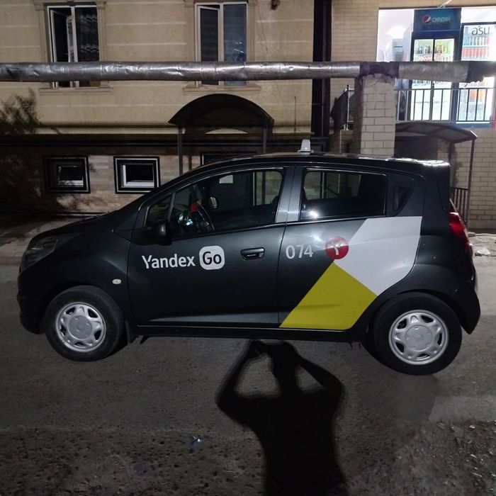 Spark sotiladi shevrolet