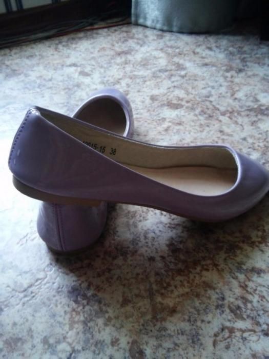 Продаю балетки Let's