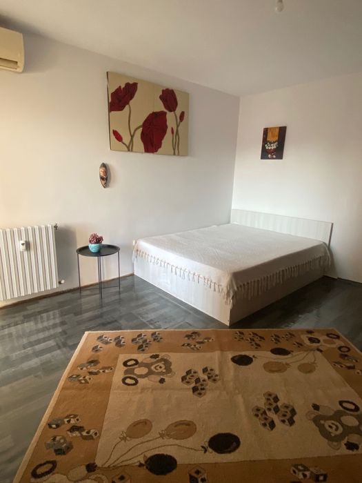 Inchirier garsoniera zona Far-Billa
