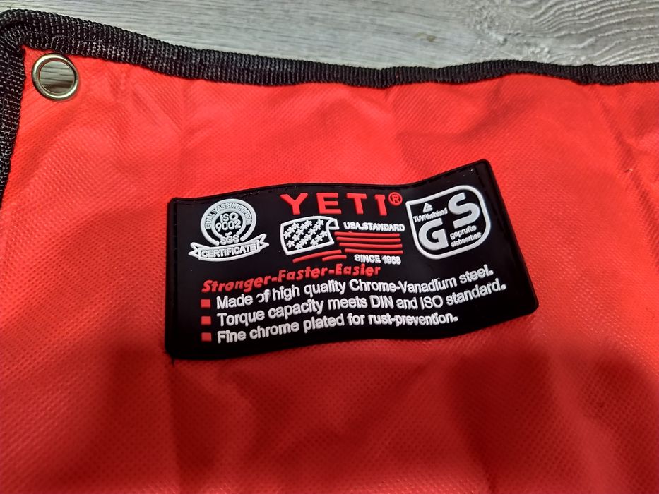 Set Chei Profesionale Combinate 14 PIESE 8-24 MM cu Suport Husa