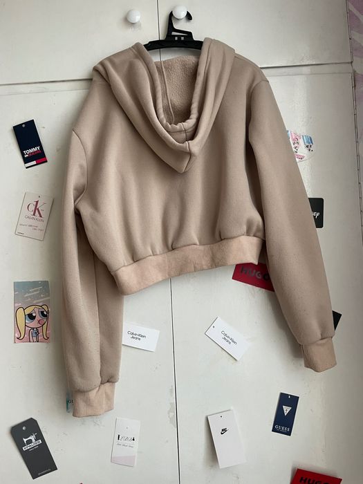 Бежово горнище M размер