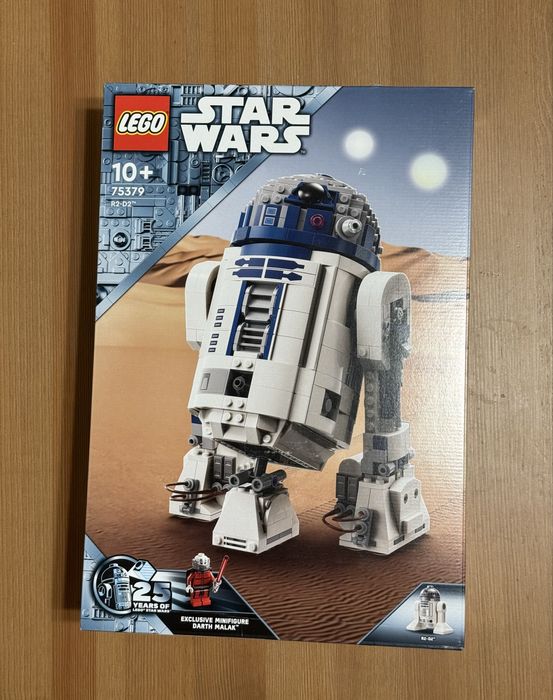Lego Star Wars R2D2 75379 sigilat