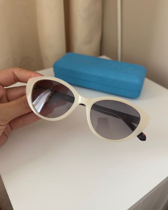 Слънчеви очила Love Moschino