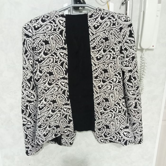 Кастюм продам пишите