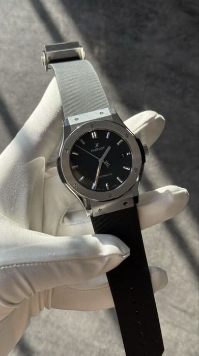 Чacы Нublot Classiс Fusiоn Тitаnium 42mm