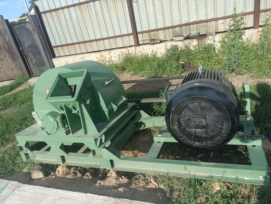 Продам щепорез измилшител новый,