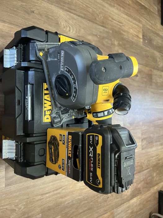 Штроборез De Walt