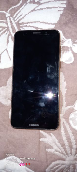 Продается сотовый телефон хуавей