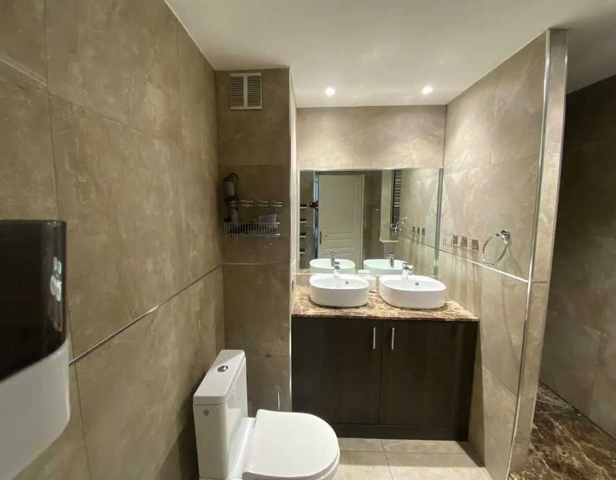 Дава се под наем Тристаен апартамент в Пловдив, Младежки Хълм - 85 кв.м за 402.9 € - Снимка #2