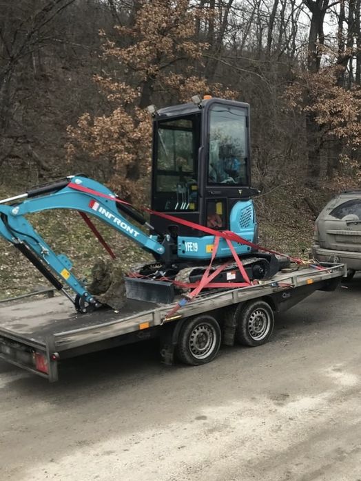 Пътна помощ/превоз/транспорт с платформа на техника, коли и т.н