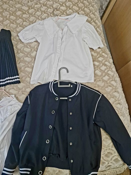 Продам школьные вещи