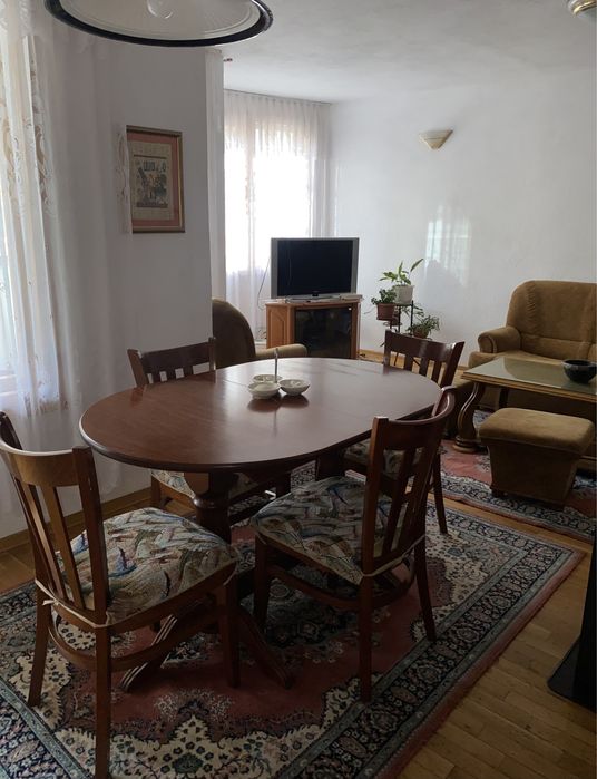 Дава се под наем Тристаен апартамент в Пловдив, Кършияка - 105 кв.м за 408 € - Снимка #1