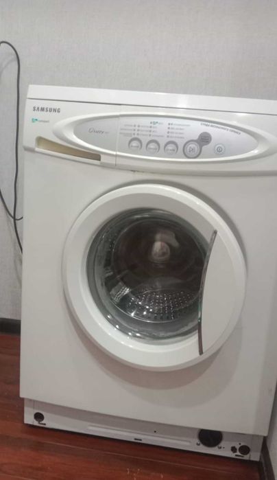 Стиральная машинка "Samsung " б/у.