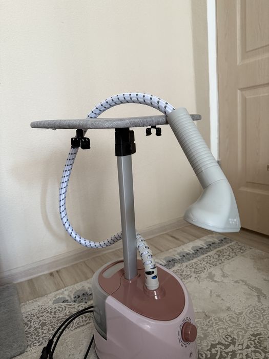 SC-618 розовый паровой утюг