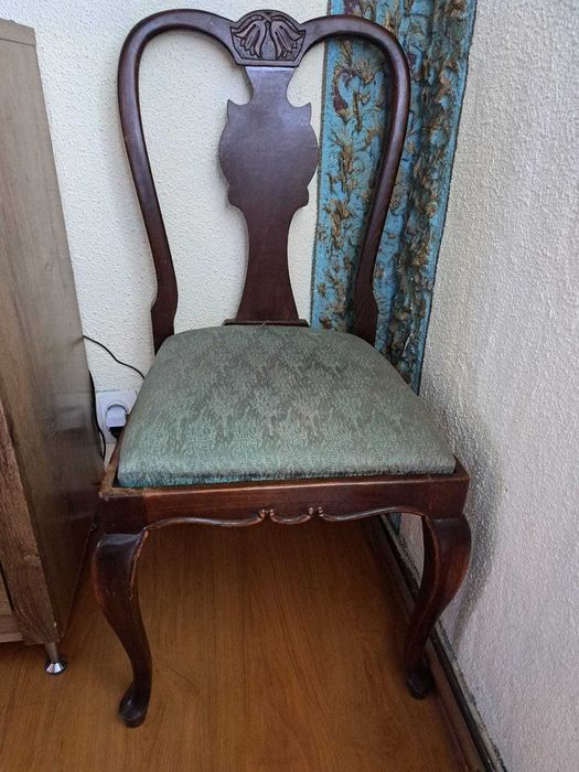 Vand mobila veche+canapea si fotolii