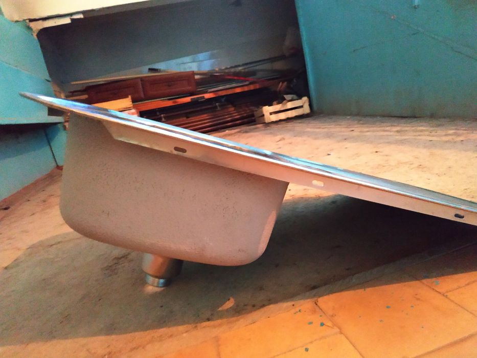 Мойка кухонная стальная