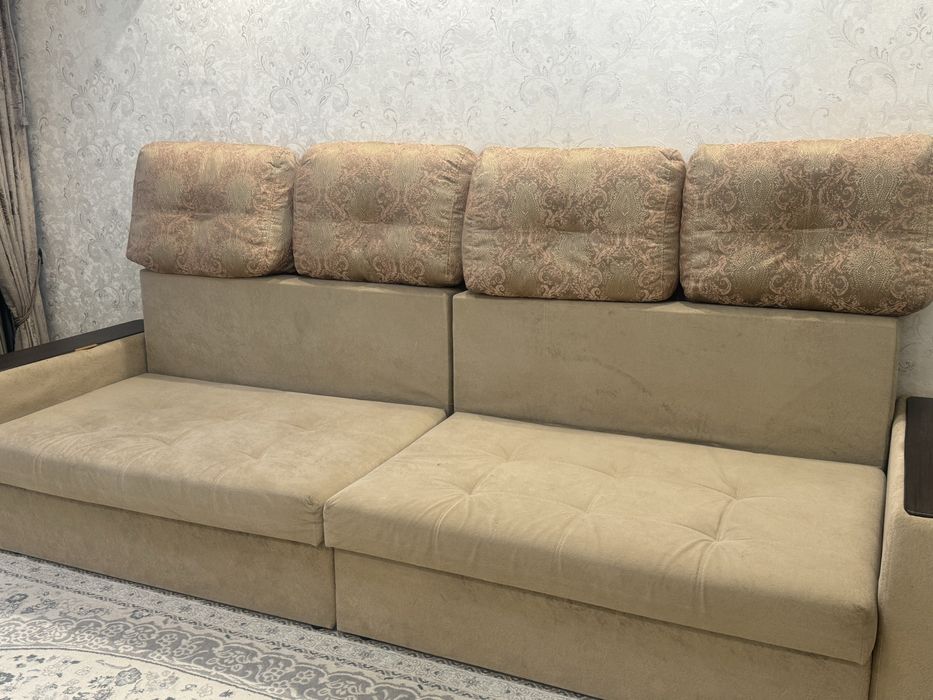 Продам б/у диван