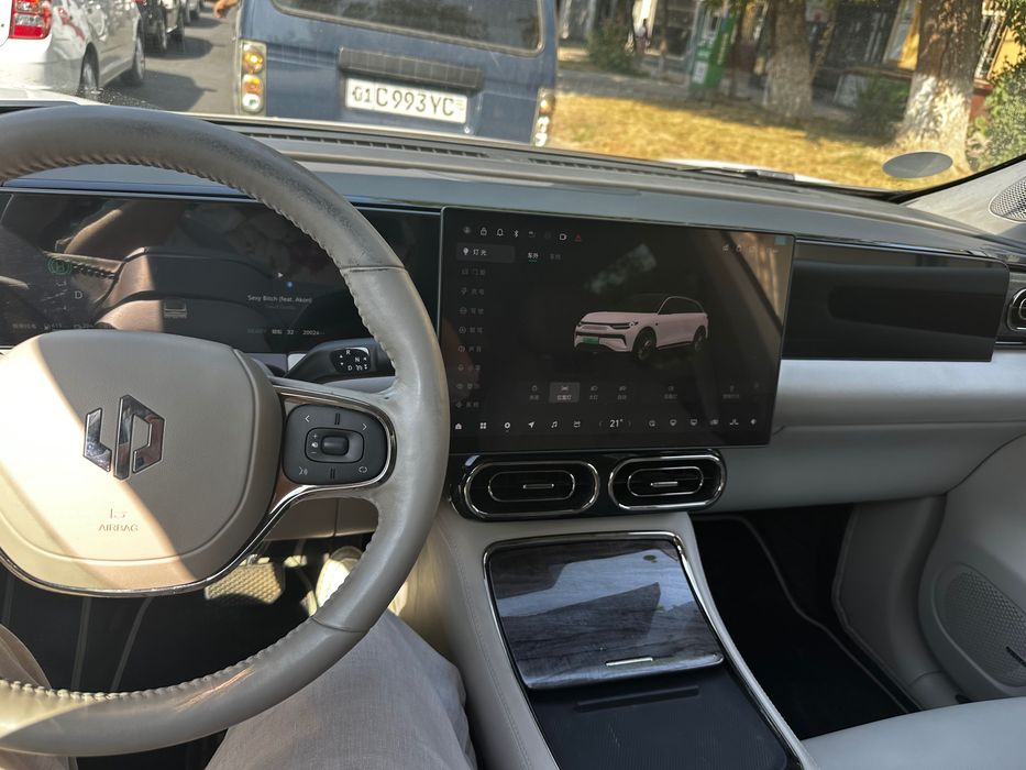 Leapmotor c11 гибрид фулл
