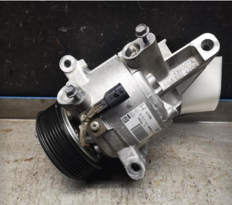 Compresor ac Dacia logan /sandero 2015-2022 , 0.9 tce 926005689r