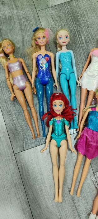 Lot păpuși Barbie 11 păpuși